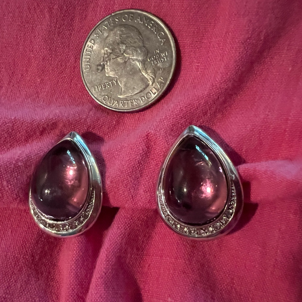 Very pretty Amethyst colored stone, and silver tone faux diamonds - earrings